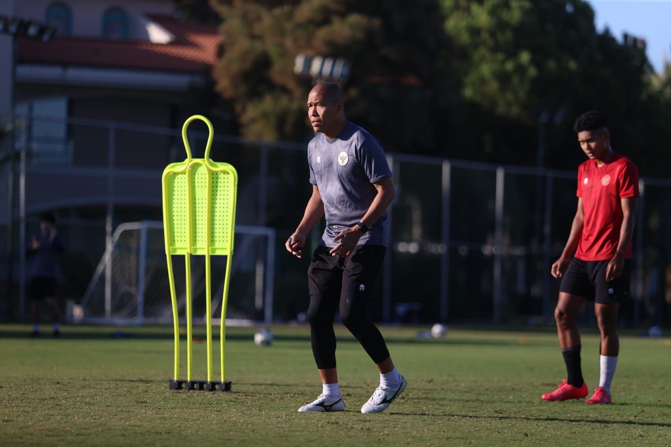 podiumnews.com-Vava Satu-satunya Asisten Pelatih Lokal Timnas